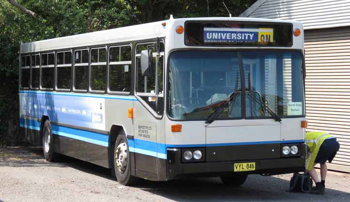 Dion's Mercedes O405 PMC Metro 90 VYL846